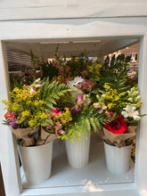 Load image into Gallery viewer, Corporate Products - Mini Bouquets
